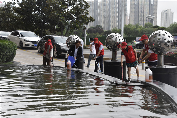 华体会体育-华体会（中国）
联合商务区社区开展“清洁家园 美化社区”       主题志愿服务活动